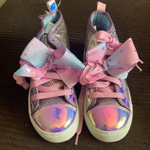 Girls shoes